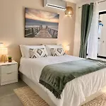 Oásis De Verão- 2 Bedrooms Flat With Swimming Pool