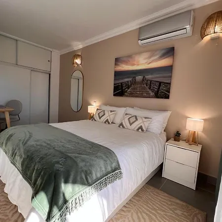 Oásis De Verão- 2 Bedrooms Flat With Swimming Pool